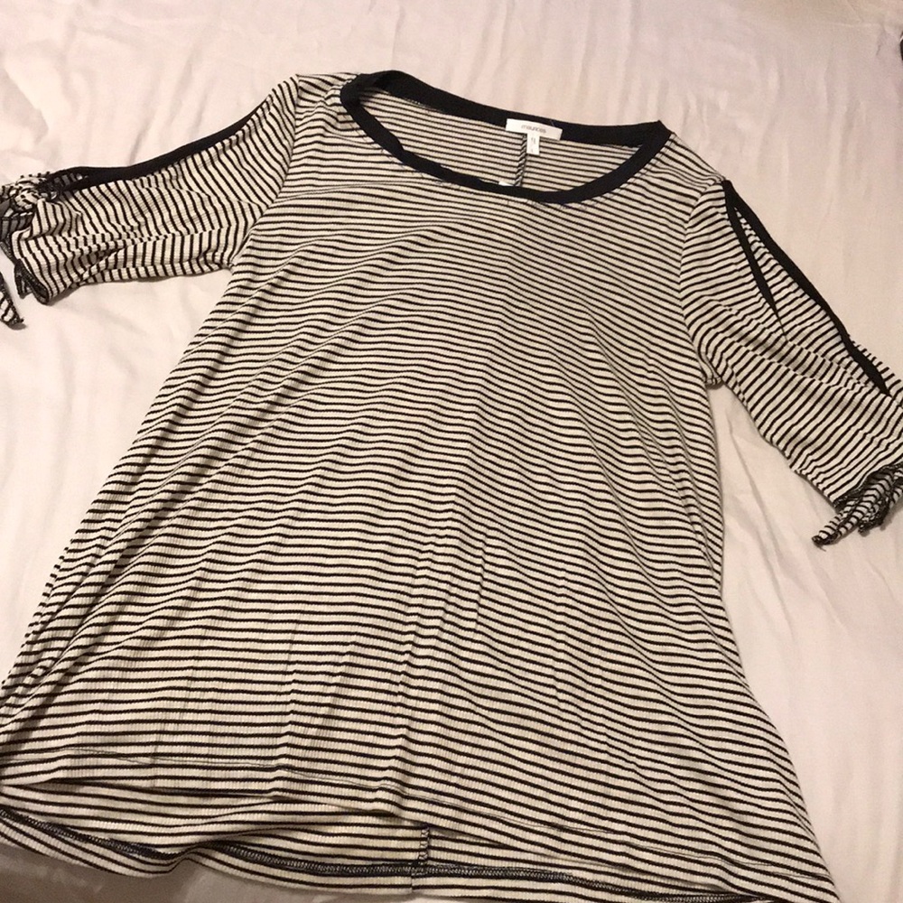 Maurice’s cutout t shirt
